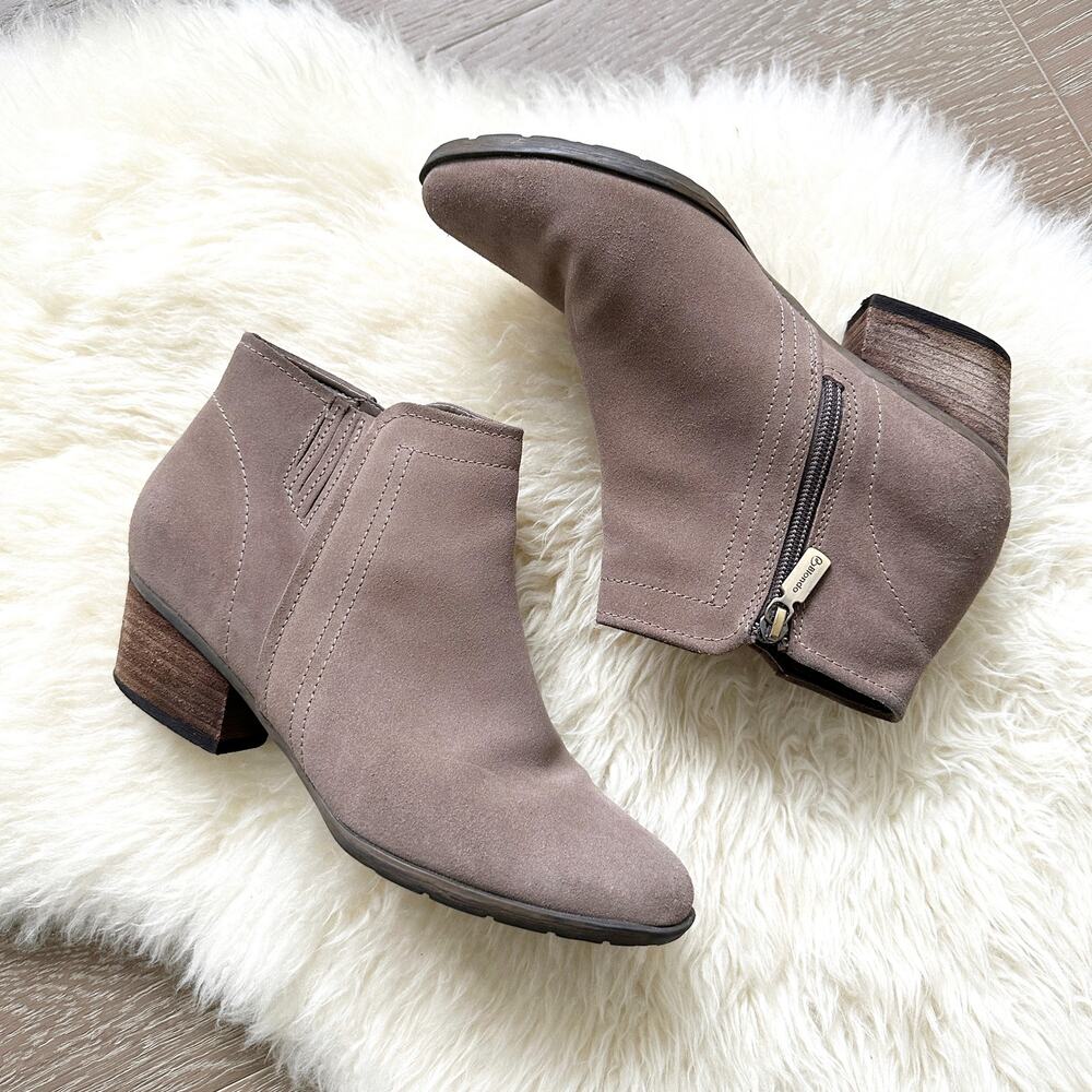 Blondo Suede Heeled Ankle Bootie Waterproof 7.5
